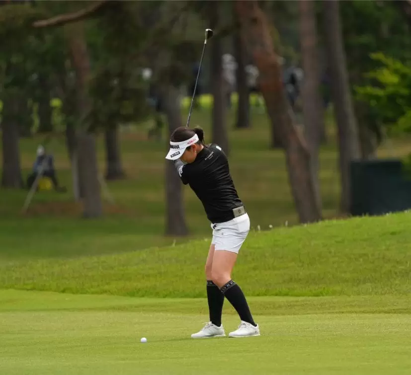 福田真未のユーティリティスイング