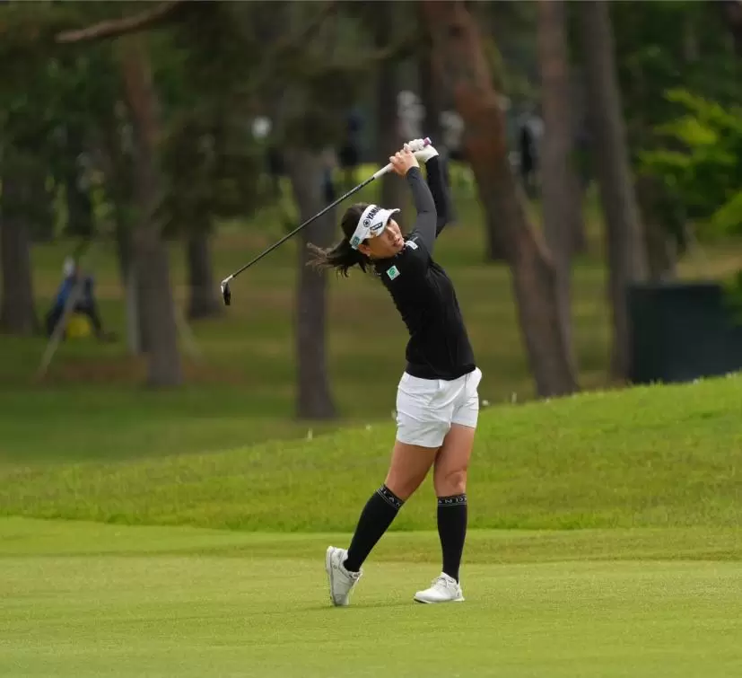 福田真未のユーティリティスイング