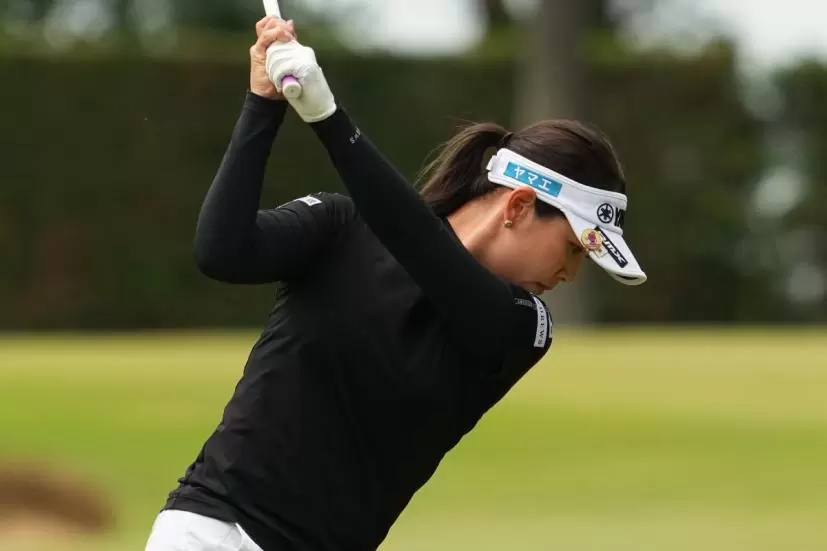 福田真未のウェッジスイング
