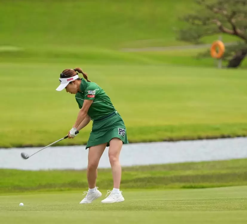 木村彩子のフェアウェイウッドスイング