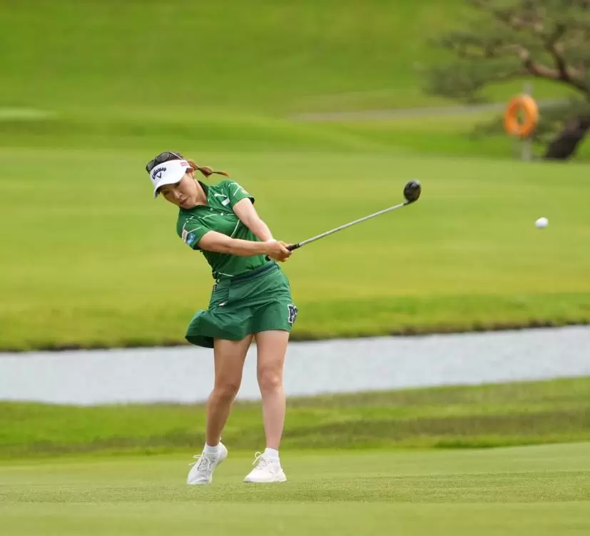 木村彩子のフェアウェイウッドスイング