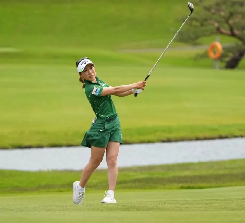 木村彩子のフェアウェイウッドスイング