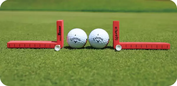 「Aim Putt neo」の間にヘッドを通す