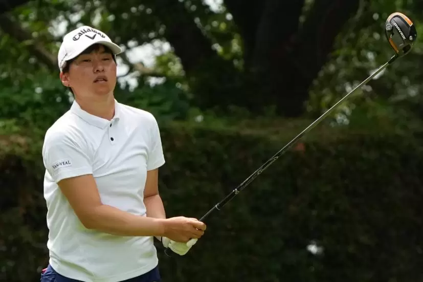 沖せいらのドライバースイング