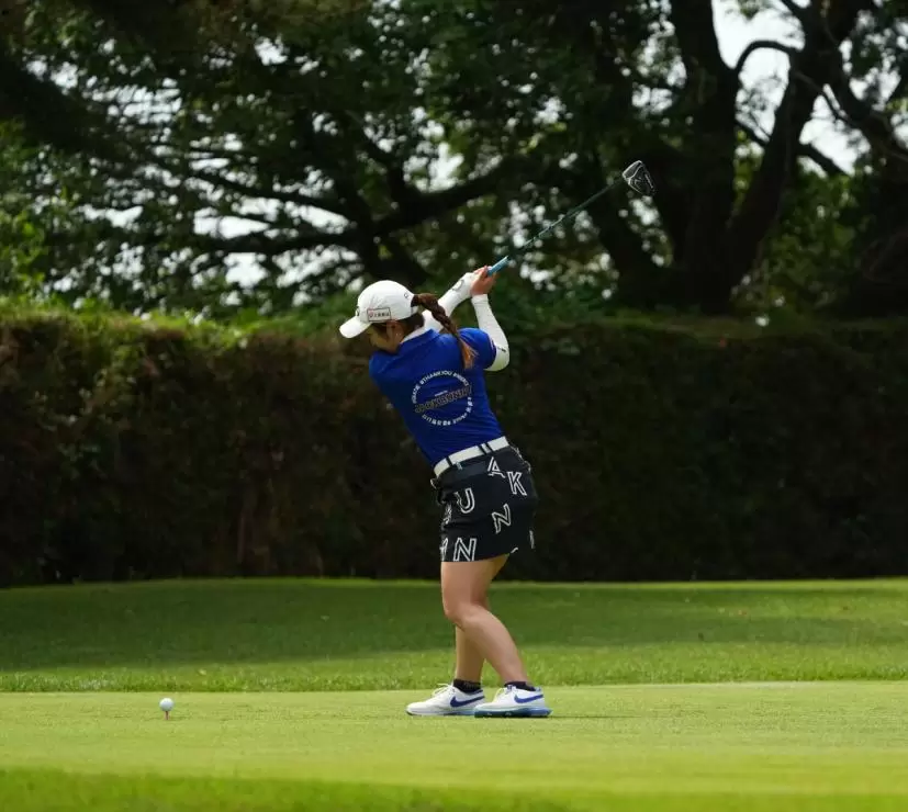 佐久間朱莉のドライバースイング