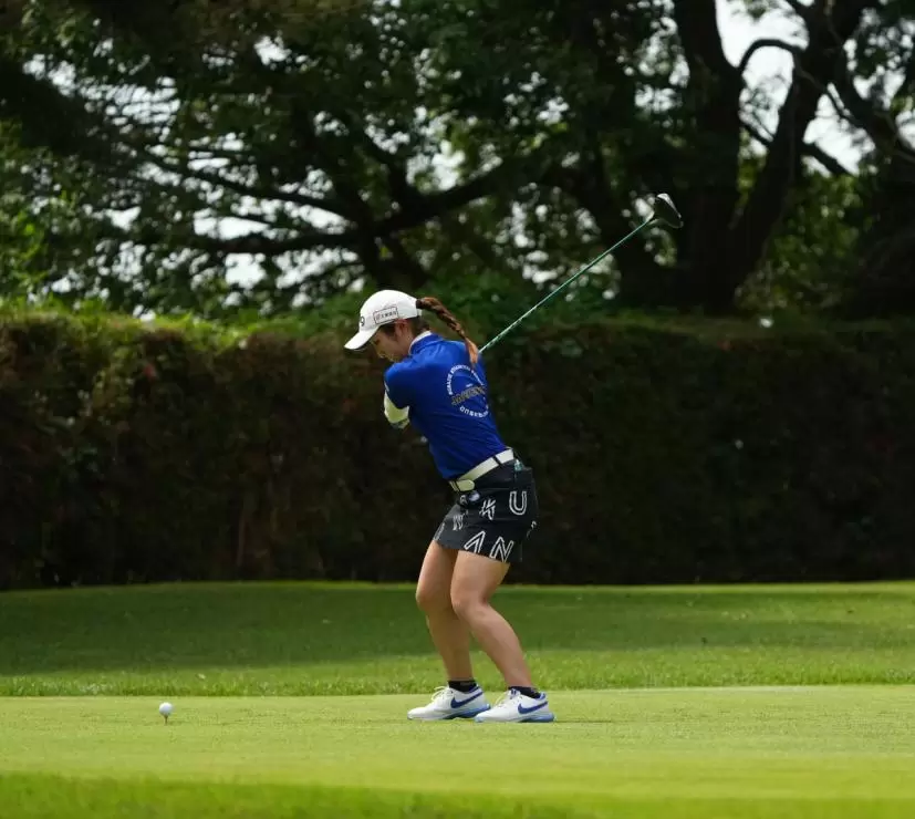 佐久間朱莉のドライバースイング