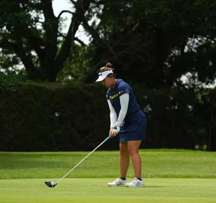 仁井優花のドライバースイング