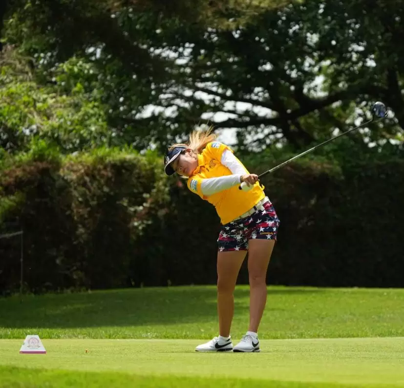 桑木志帆のドライバースイング