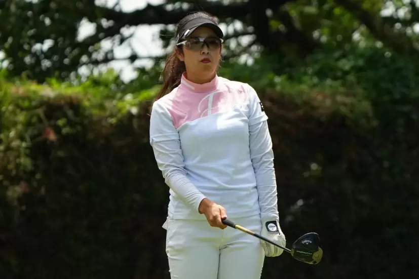 天本ハルカのドライバースイング