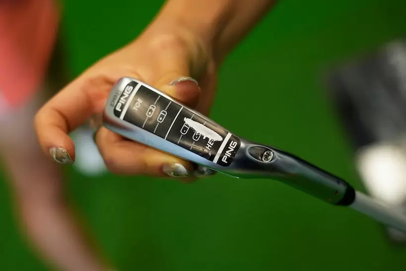 ヒール側に跡が付いている