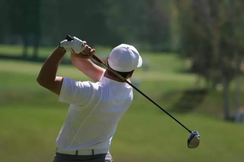 ゴルフスイング