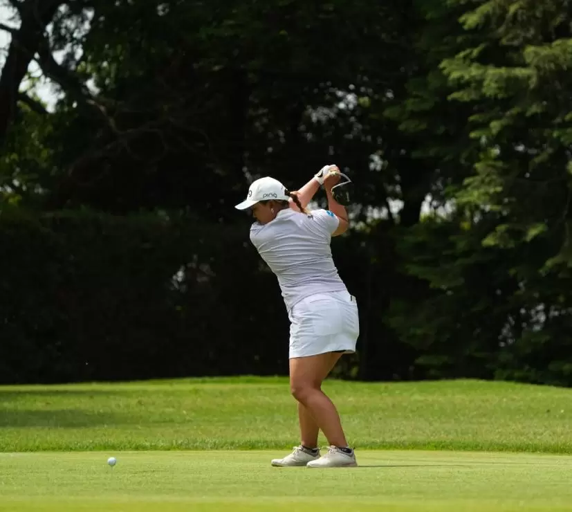 鈴木愛のドライバースイング