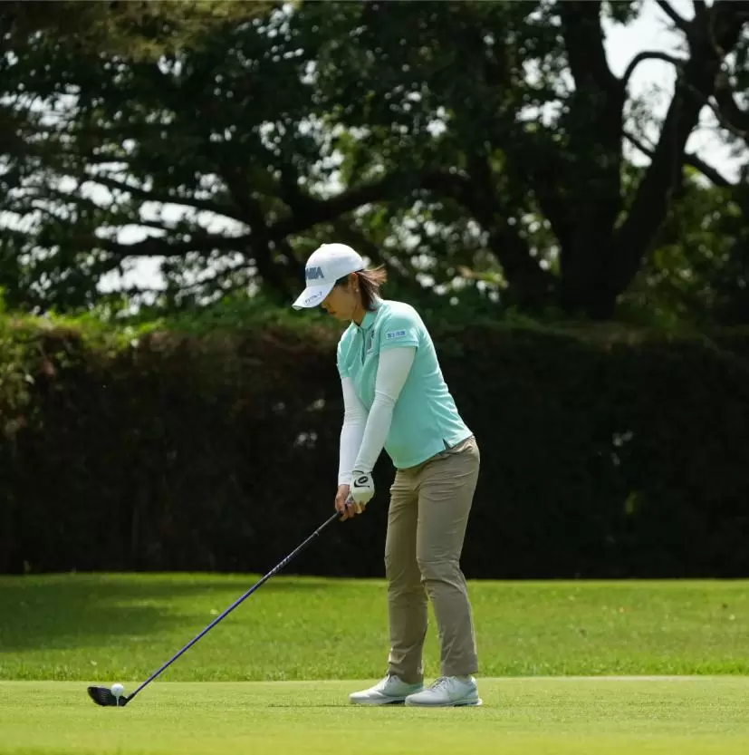 葭葉ルミのドライバースイング