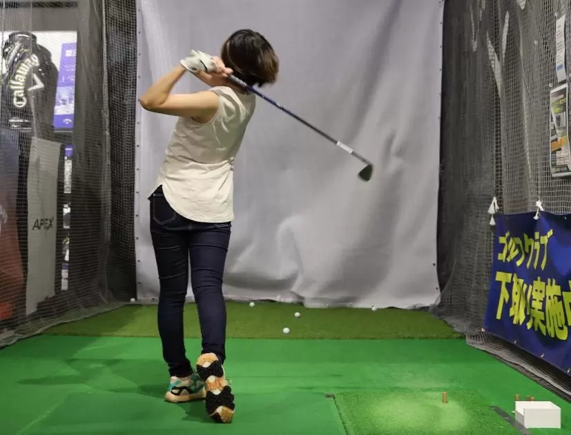 アイアンも試打。しっかり振れて飛距離も出ました！