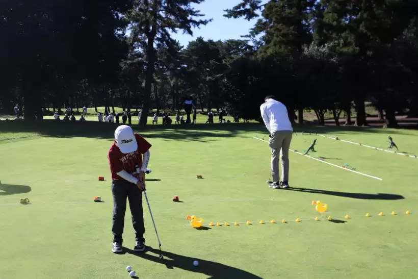 ゾゾチャン,パター練習