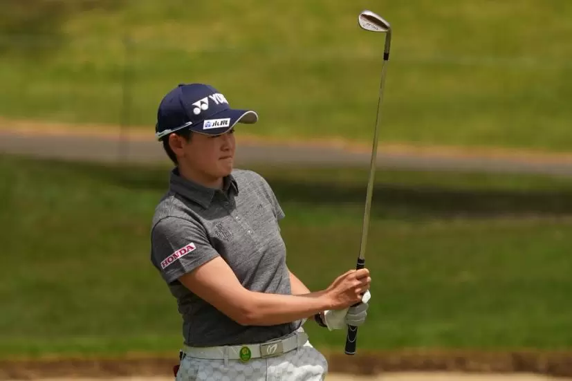 岩井明愛のウェッジスイング