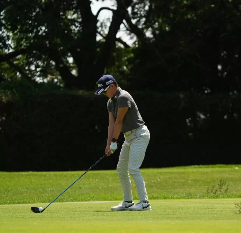 岩井明愛のドライバースイング