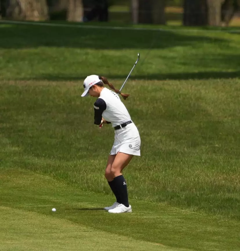 金澤志奈のウェッジスイング