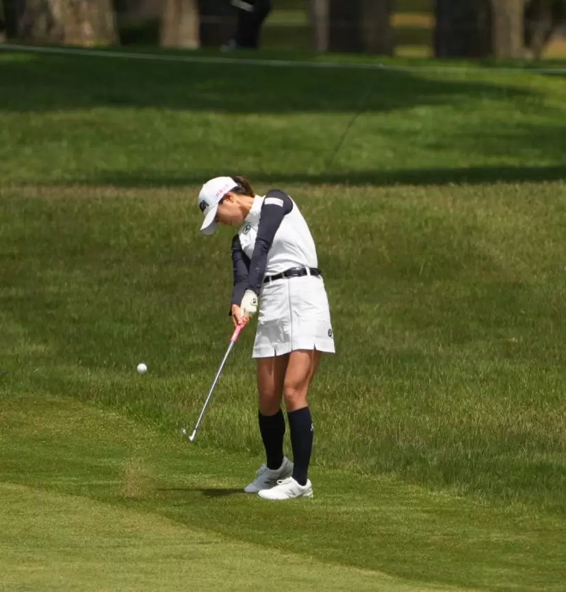 金澤志奈のウェッジスイング