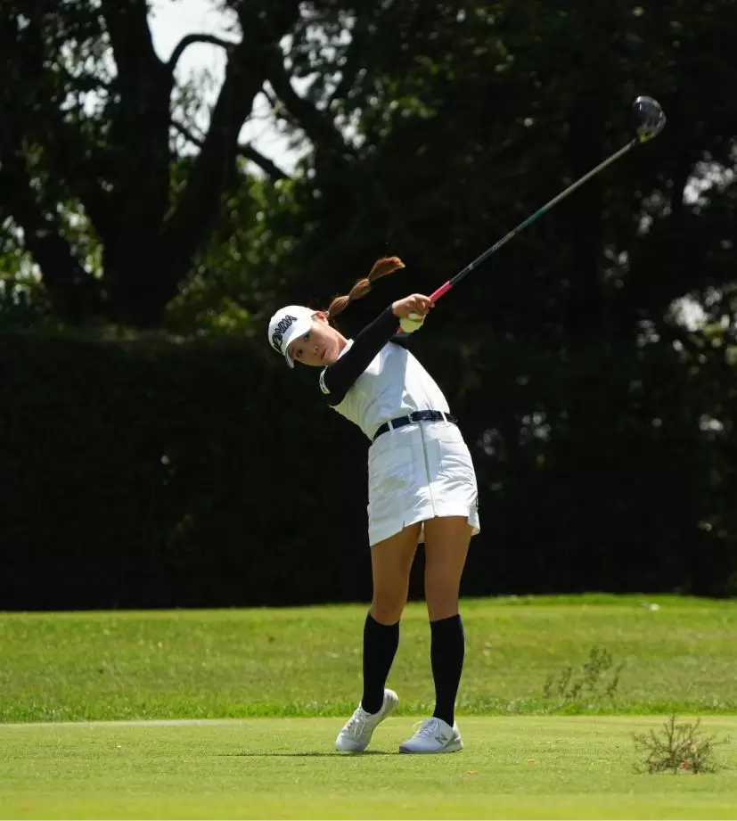 金澤志奈のドライバースイング