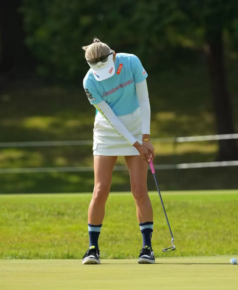 金田久美子のパッティングストローク
