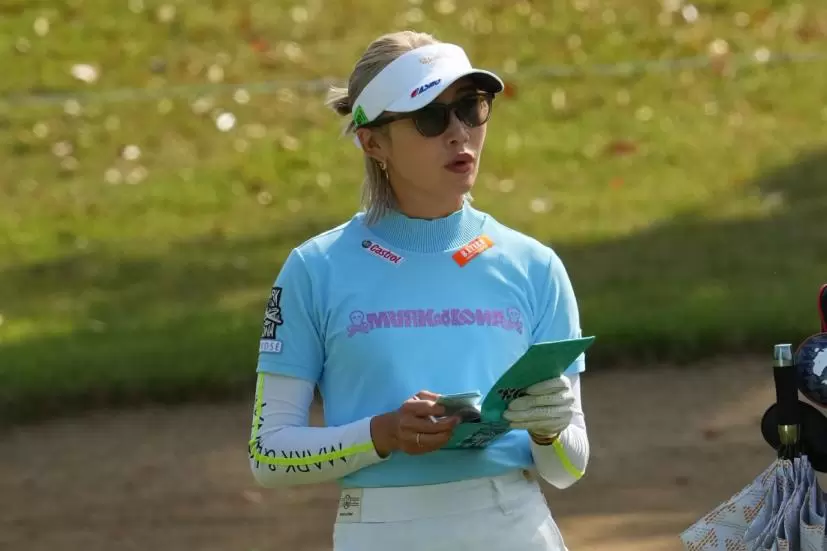 金田久美子のパッティングストローク