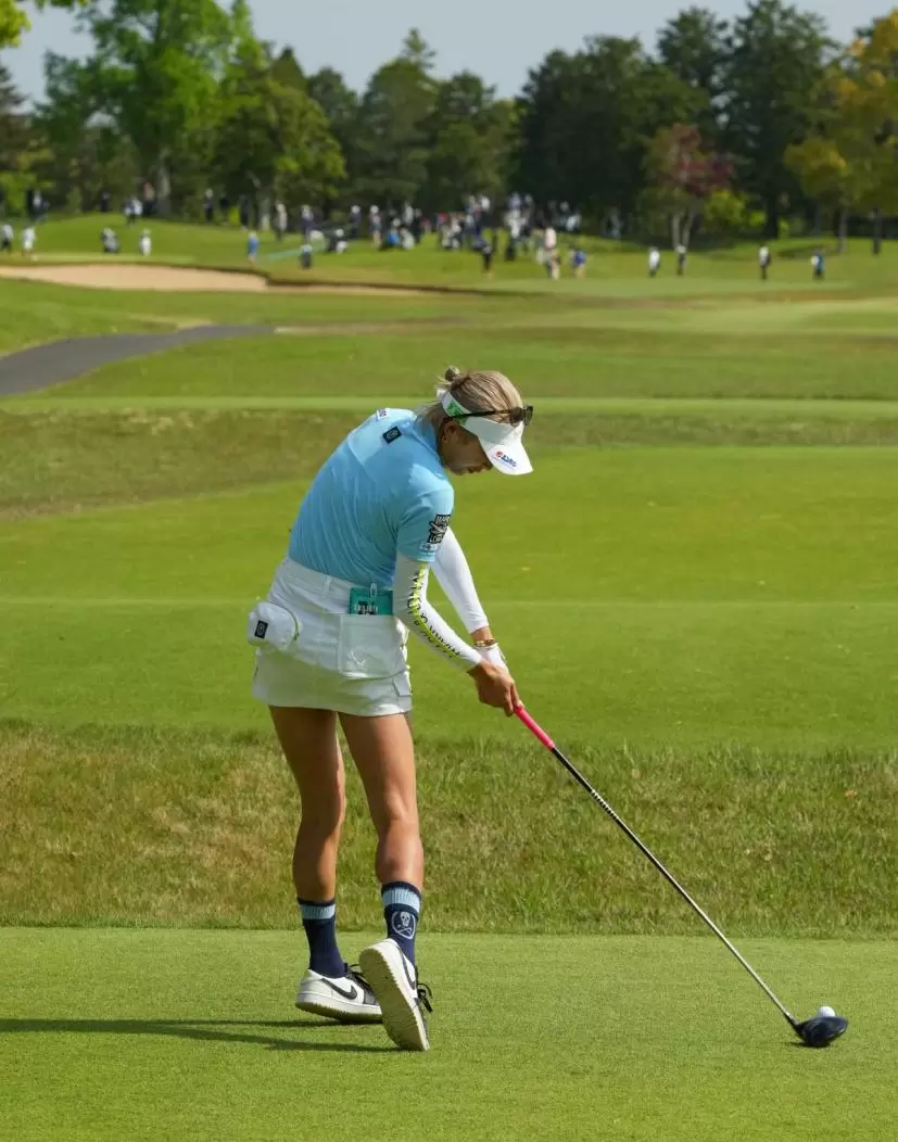 金田久美子のドライバースイング