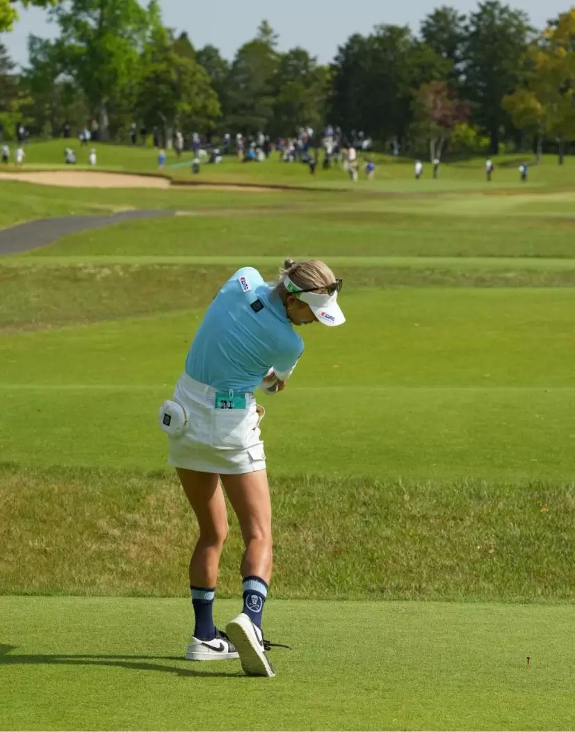 金田久美子のドライバースイング