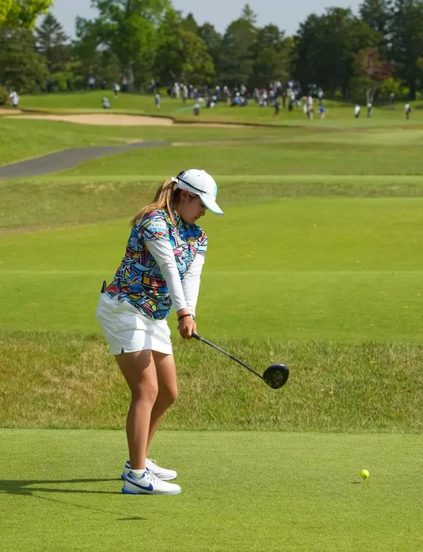 桑木志帆のドライバースイング