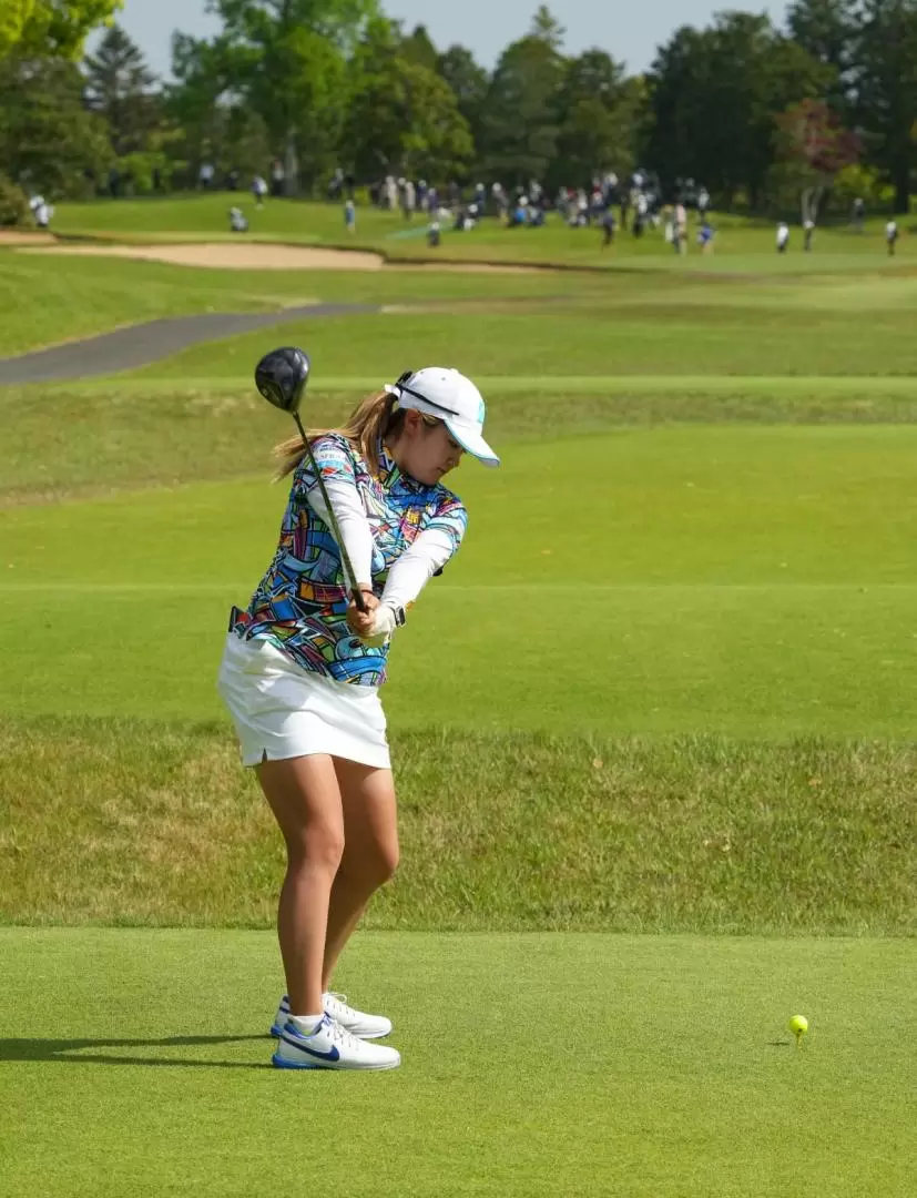 桑木志帆のドライバースイング