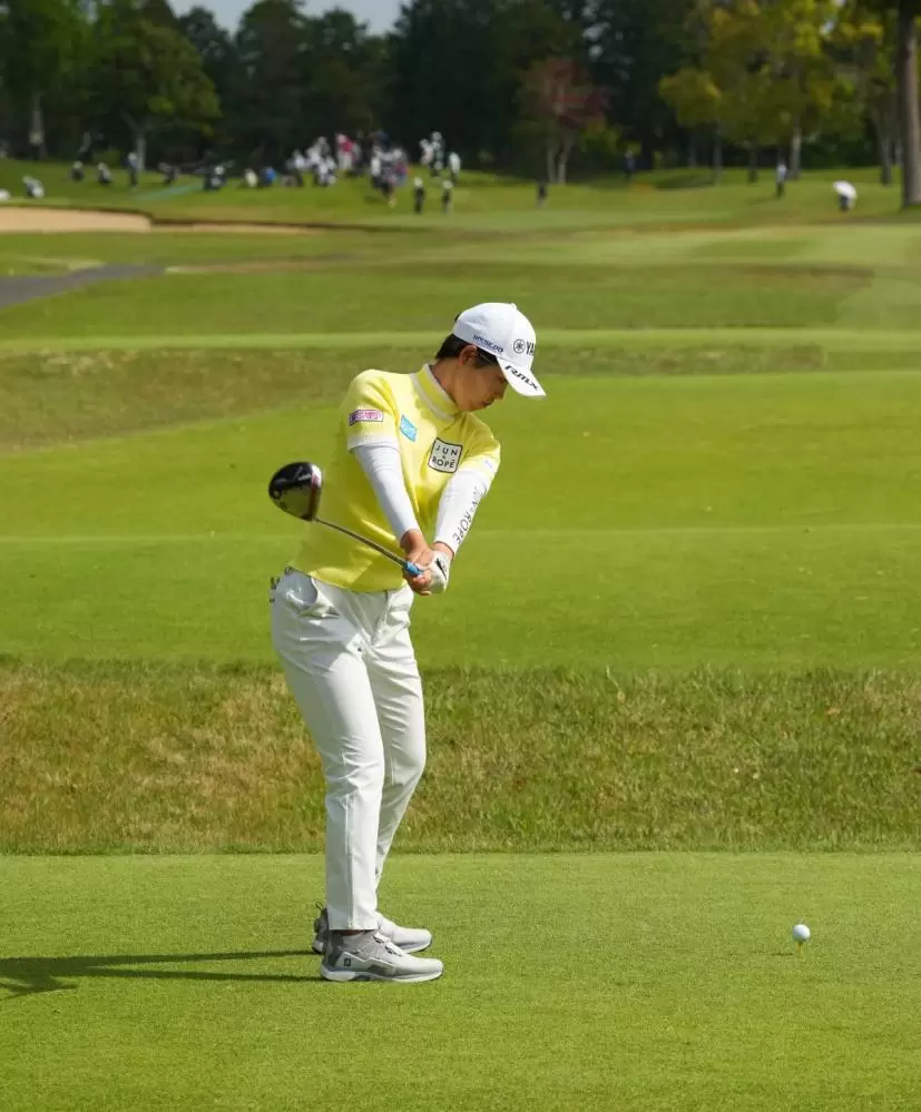 植竹希望のドライバースイング