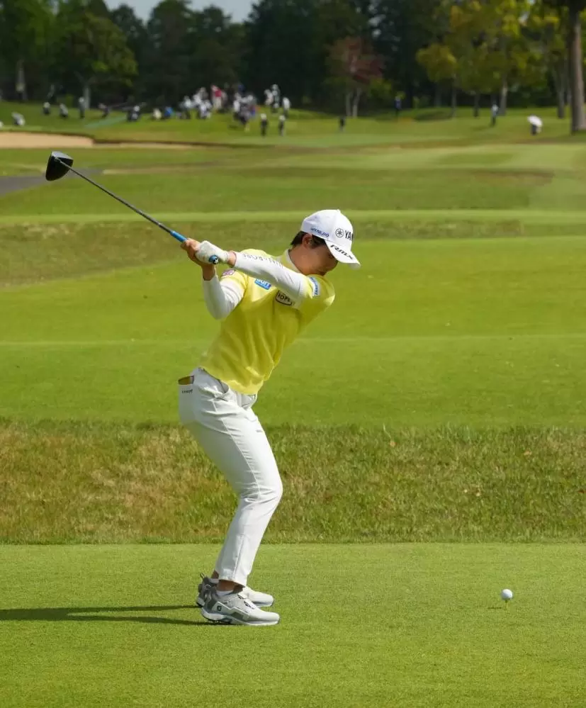 植竹希望のドライバースイング