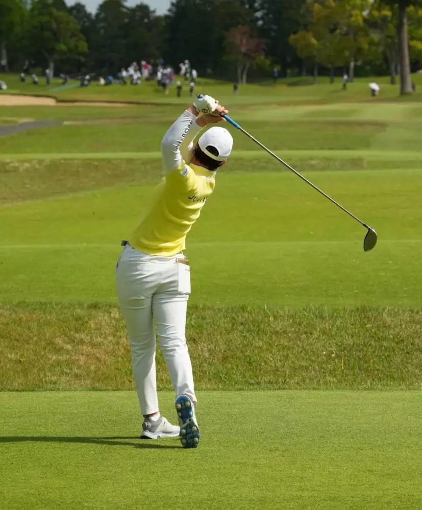 植竹希望のドライバースイング