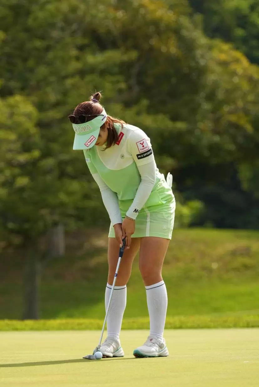 林菜乃子のパッティングストローク