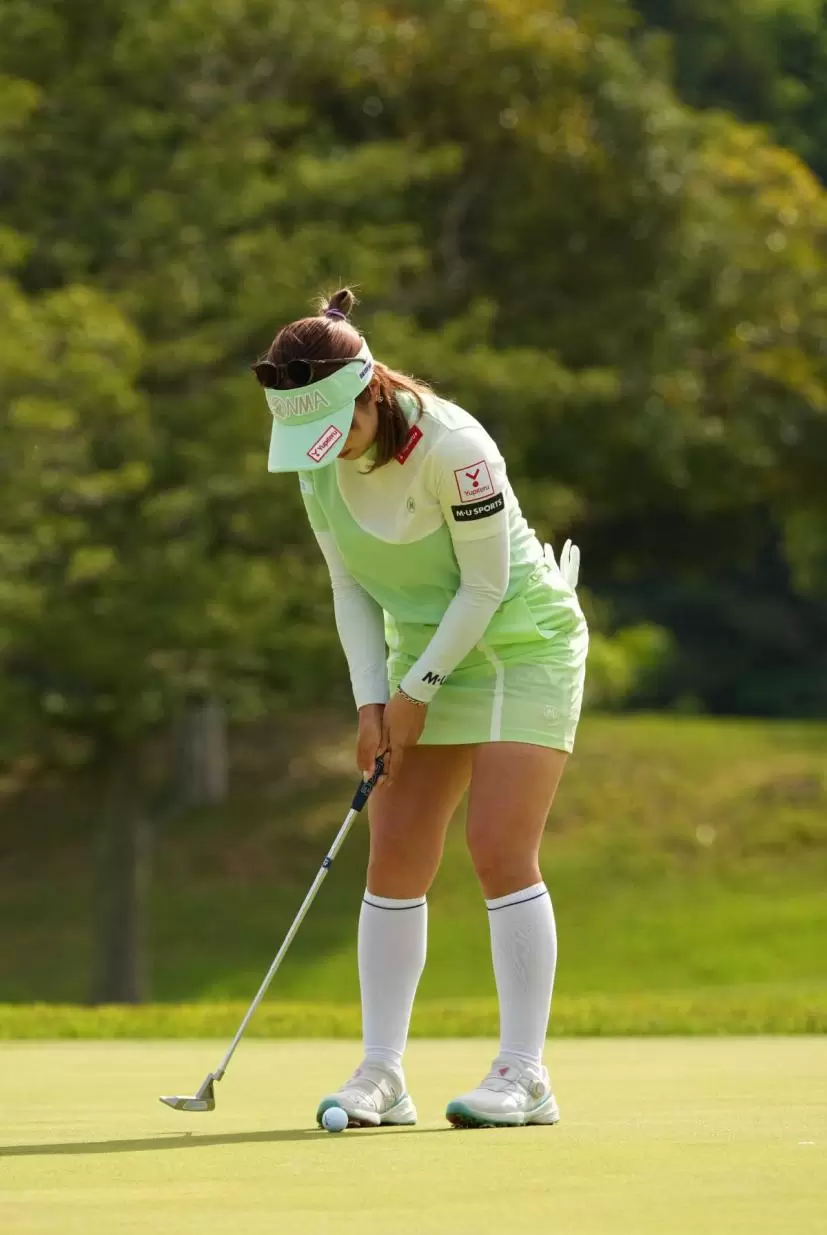 林菜乃子のパッティングストローク