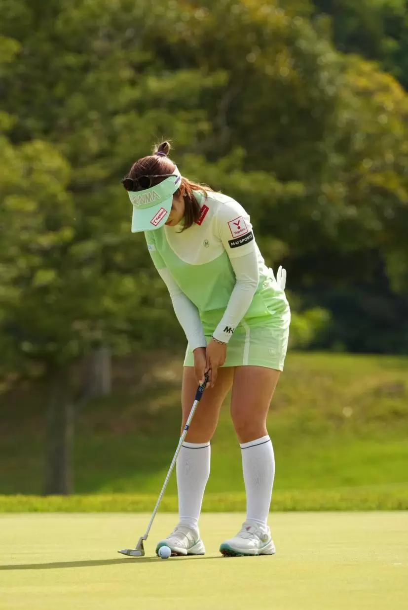 林菜乃子のパッティングストローク