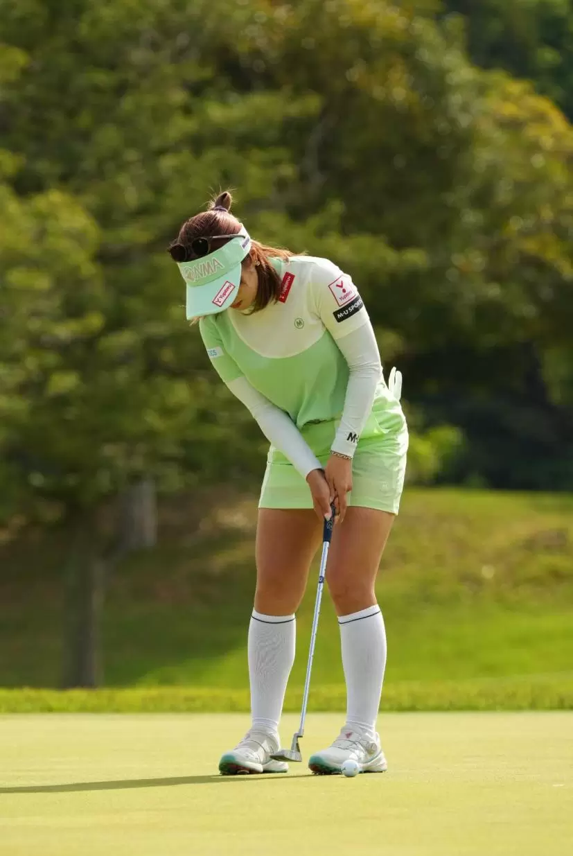 林菜乃子のパッティングストローク