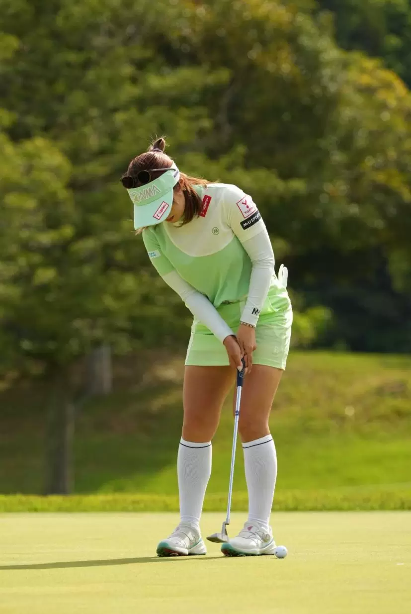 林菜乃子のパッティングストローク