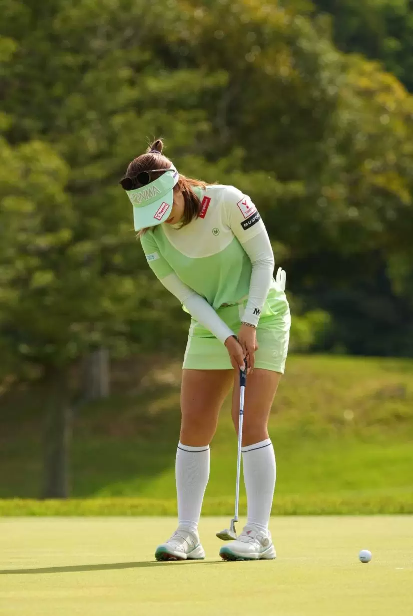 林菜乃子のパッティングストローク