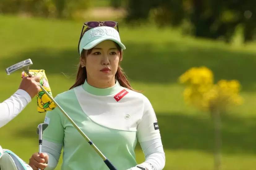 林菜乃子のパッティングストローク