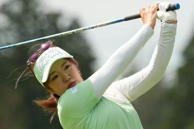 林菜乃子のアイアンスイング