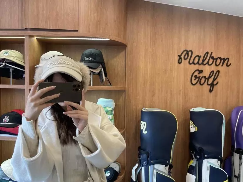 韓国ゴルフウェア