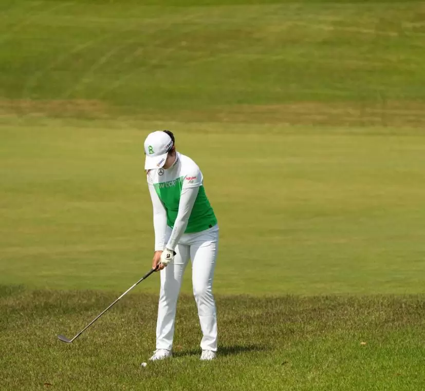 稲見萌寧のウェッジスイング