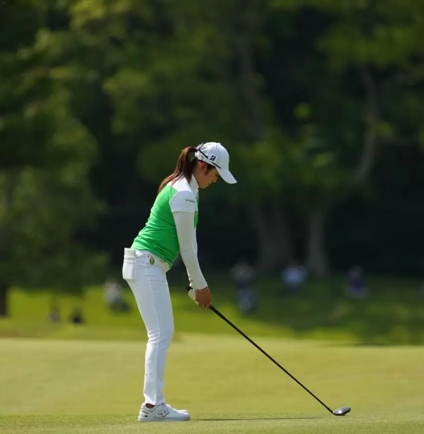 稲見萌寧のフェアウェイウッドスイング