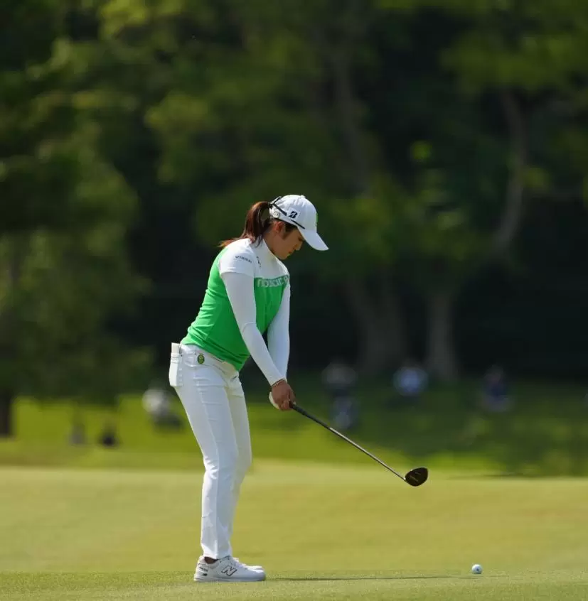 稲見萌寧のフェアウェイウッドスイング