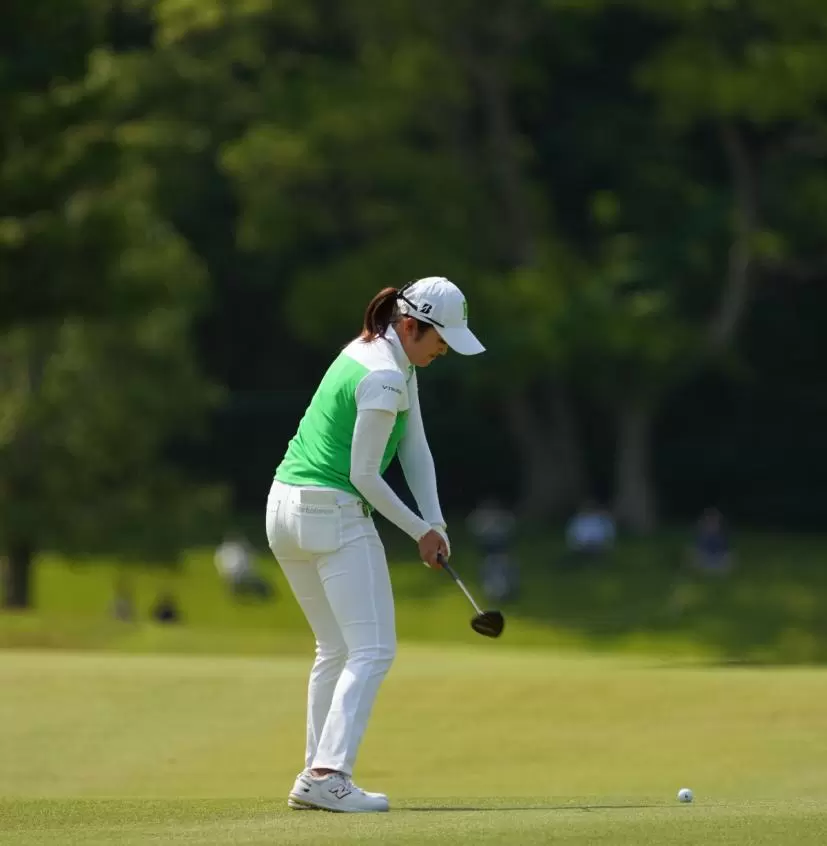 稲見萌寧のフェアウェイウッドスイング