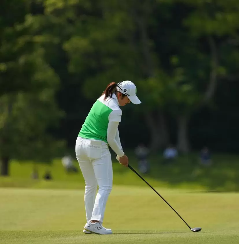 稲見萌寧のフェアウェイウッドスイング