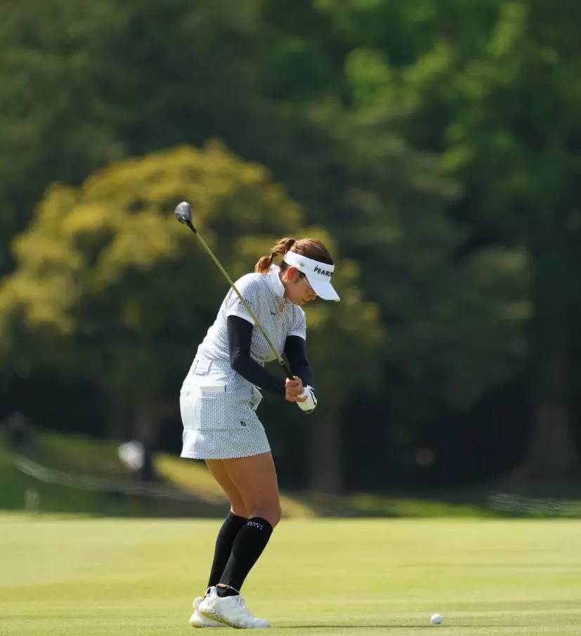 原英莉花のユーティリティスイング