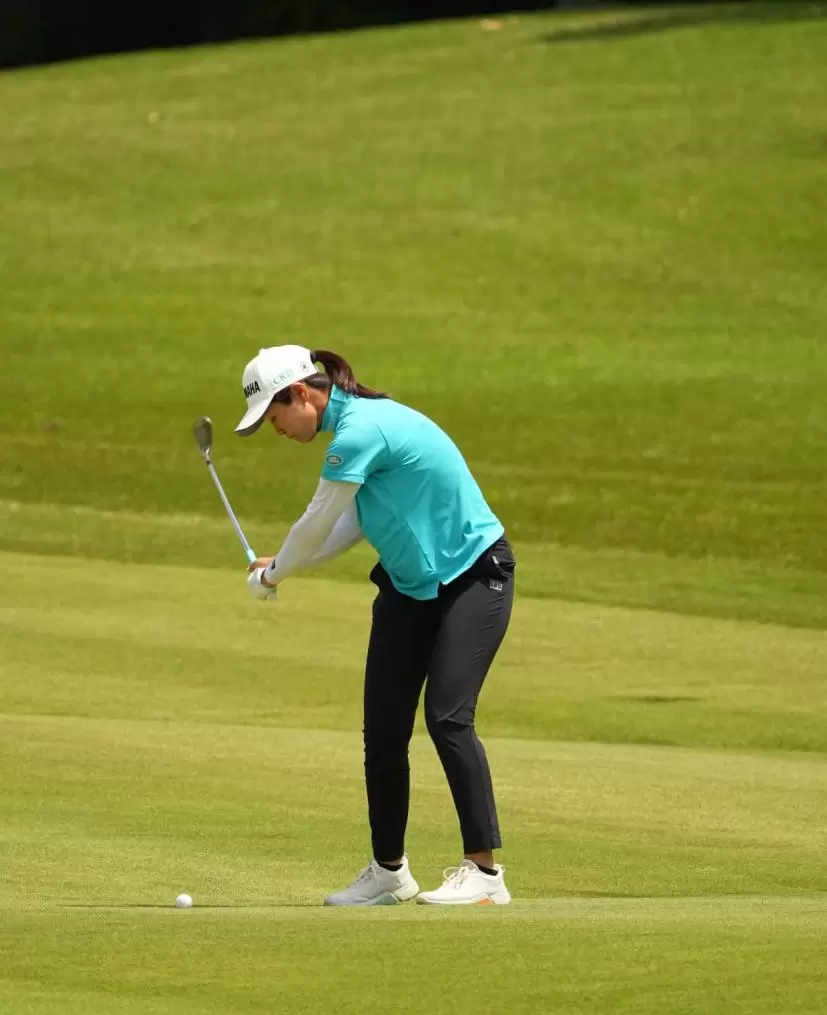 神谷そらのアイアンスイング