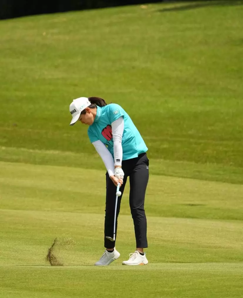 神谷そらのアイアンスイング